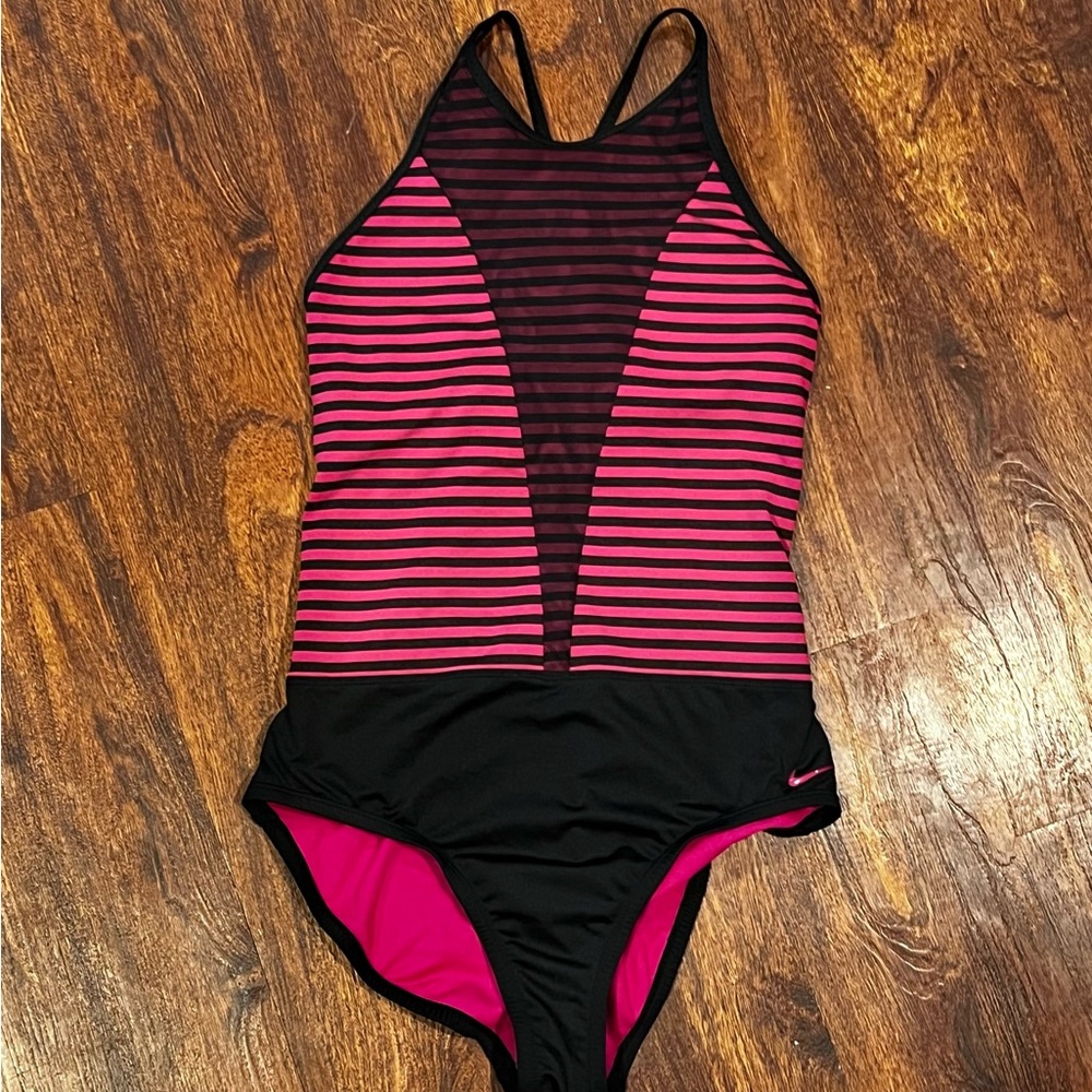 Nike Laser High Neck Swimsuit Sport Fuchsia Pink One Piece Sz M
